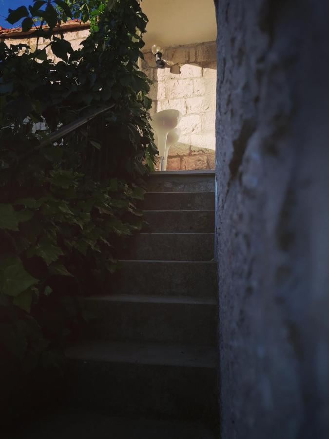 Ferienwohnung Stone House Slatine Exterior foto
