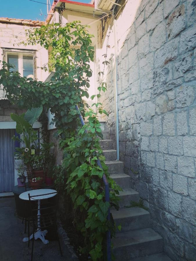 Ferienwohnung Stone House Slatine Exterior foto